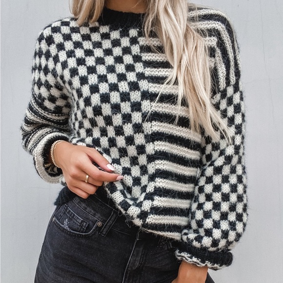 Stich & Feather - Gemini Sweater - Picture 3 of 3